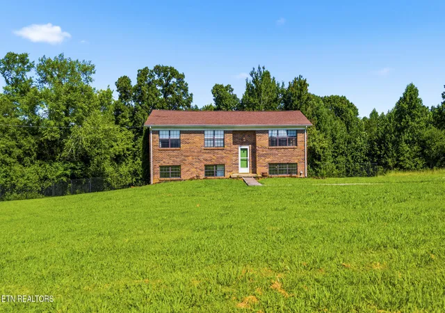 2nd image of 840 Ridge Rd, Madisonville, TN 37354 | MLS# 1350677