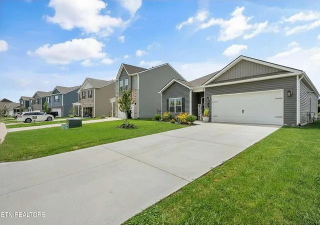 2nd image of 1469 Newbury Ln, Maryville, TN 37803 | MLS# 1350781