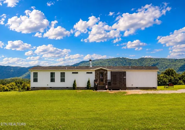 2nd image of 5208 Sevierville Rd, Maryville, TN 37804 | MLS# 1350682