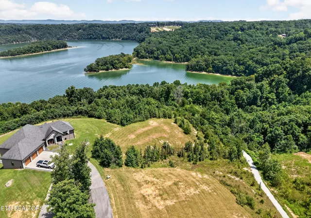 3rd image of Holly Bend Dr Dr, Byrdstown, TN 38549 | MLS# 1350694