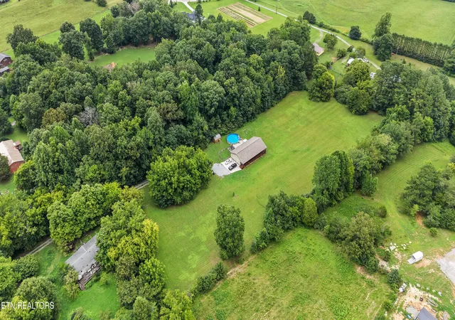 Photo 3 of Single family home for sale at 2767 New Blockhouse Rd, Maryville, TN 37803 | MLS# 1351158 | Listing updated on 2026-09-17