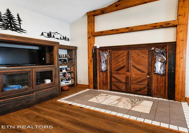 Photo 1 of Multi family home for sale at 4205 Birds Crk Rd, Sevierville, TN 37876 | MLS# 1350817 | Listing updated on 2026-08-28