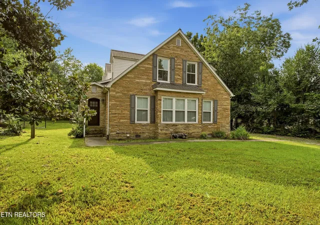 2nd image of 531 N Tellico St, Madisonville, TN 37354 | MLS# 1350971
