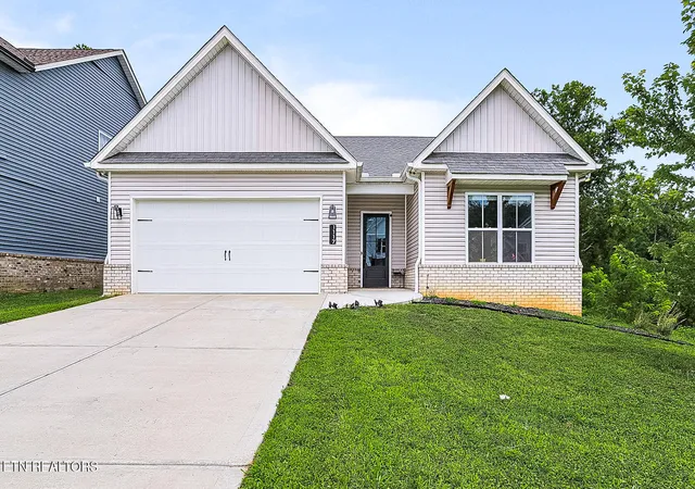 Photo 1 of Single family home for sale at 1117 Cedar Break Dr, Knoxville, TN 37932 | MLS# 1350705 | Listing updated on 2026-09-08