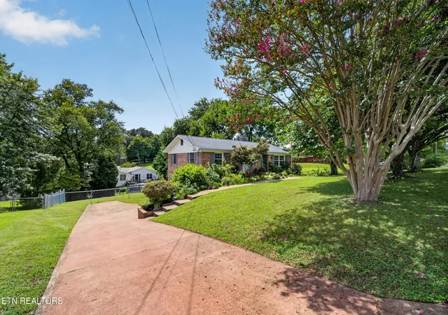 5th image of 140 Westwood Dr, Clinton, TN 37716 | MLS# 1350707