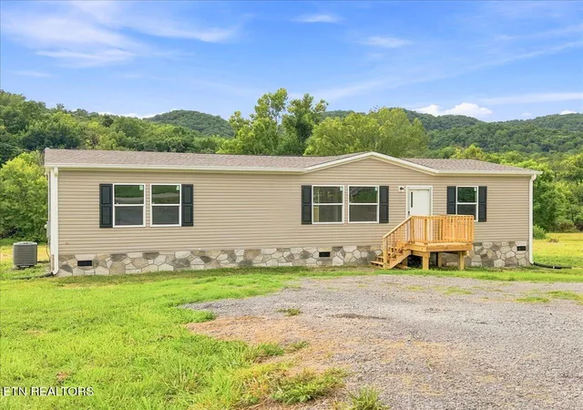 Photo 2 of Single family home for sale at 5320 Rutledge Pike, Rutledge, TN 37861 | MLS# 1350706 | Listing updated on 2026-09-03