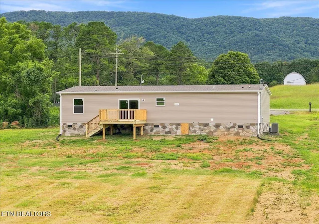 Photo 4 of Single family home for sale at 5320 Rutledge Pike, Rutledge, TN 37861 | MLS# 1350706 | Listing updated on 2026-09-03