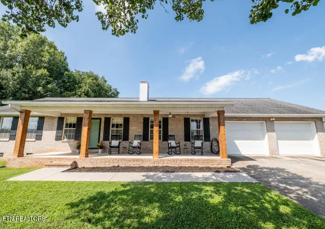 2nd image of 409 Hiddenbrook Ln, Maryville, TN 37804 | MLS# 1350721