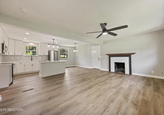 Photo 4 of Single family home for sale at 312 Stone Rd, Knoxville, TN 37920 | MLS# 1350741 | Listing updated on 2026-09-16