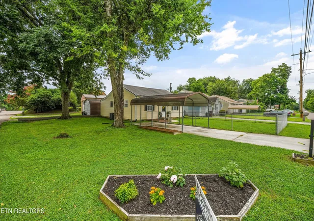 Photo 4 of Single family home for sale at 569 Monroe St, Madisonville, TN 37354 | MLS# 1351027 | Listing updated on 2026-10-08