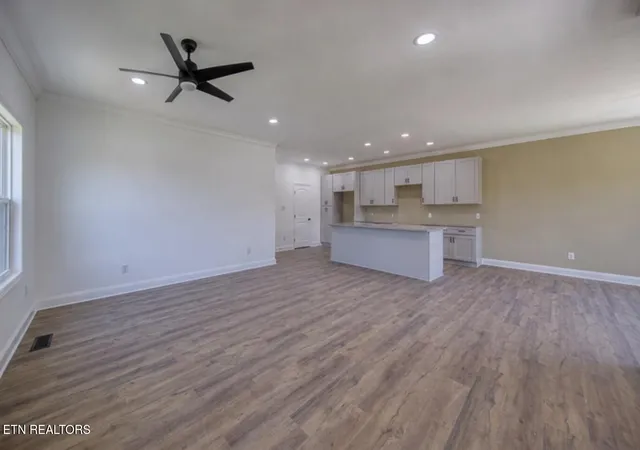 Photo 4 of Single family home for sale at 12595 Hickory Crk Rd, Lenoir City, TN 37771 | MLS# 1350752 | Listing updated on 2026-09-14