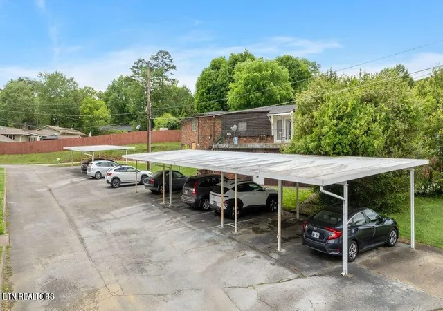 Photo 3 of Condo for sale at 1625 Woodrow Dr #410, Knoxville, TN 37918 | MLS# 1350778 | Listing updated on 2026-08-29