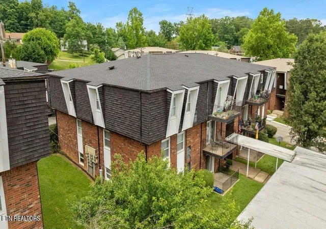 Photo 4 of Condo for sale at 1625 Woodrow Dr #410, Knoxville, TN 37918 | MLS# 1350778 | Listing updated on 2026-08-29
