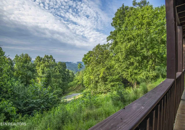 Photo 3 of Single family home for sale at 150 Limestone Ln, New Tazewell, TN 37825 | MLS# 1350773 | Listing updated on 2026-08-12