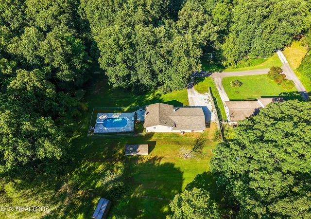 2nd image of 155 Chestnut Hill Rd, Harriman, TN 37748 | MLS# 1350912