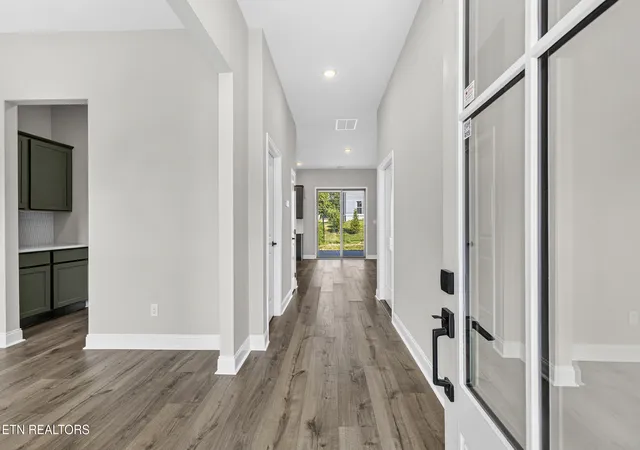 Photo 3 of Single family home for sale at 2579 Marshall Pass Rd, Knoxville, TN 37932 | MLS# 1350801 | Listing updated on 2026-09-12