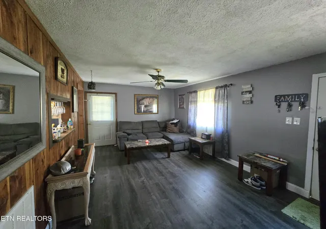 3rd image of 1019 Cole Rd, New Tazewell, TN 37825 | MLS# 1350814