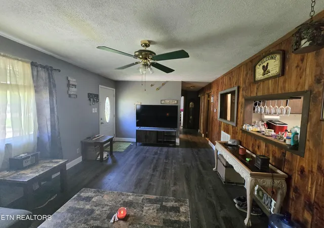 4th image of 1019 Cole Rd, New Tazewell, TN 37825 | MLS# 1350814