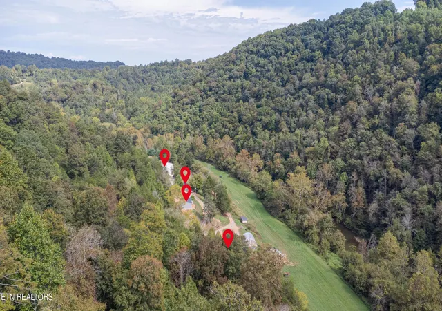 Listing Photo 5 - Condo for sale in building located at 1418 Gulley River Rd, Harrogate, TN 37752