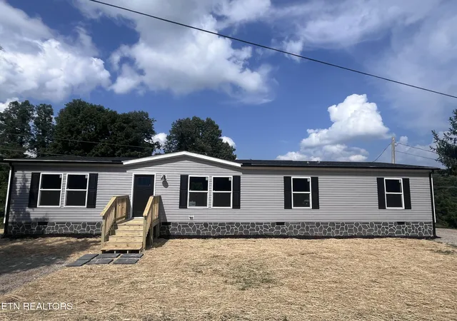 1st image of 152 Sunset Hills Ln, New Tazewell, TN 37825 | MLS# 1350842