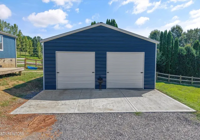 Photo 3 of Single family home for sale at 769 Farmington Way, Maryville, TN 37801 | MLS# 1350851 | Listing updated on 2026-08-26