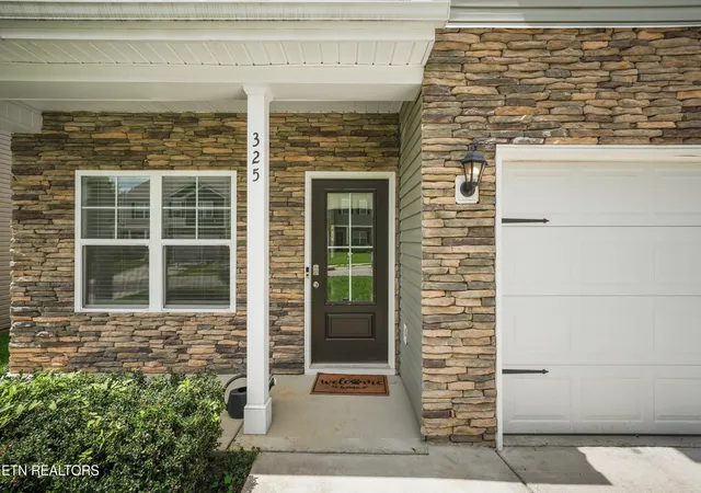 Photo 3 of Sale Pending at 325 Hayley Marie Ln, Knoxville, TN 37920 | MLS# 1351173 | Listing updated on 2026-08-21