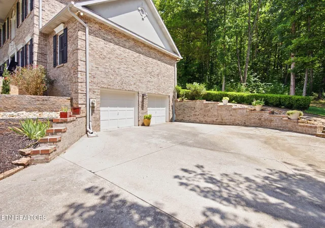 Photo 3 of Single family home for sale at 6809 Resolute Rd, Knoxville, TN 37918 | MLS# 1351079 | Listing updated on 2026-08-10