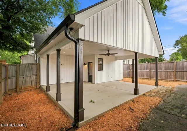 16th image of 944 Irwin St, Knoxville, TN 37917 | MLS# 1352044