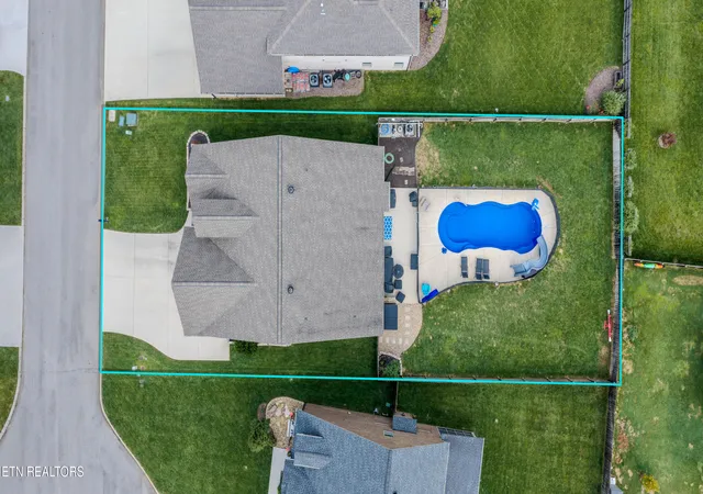 2nd image of 12512 Tangle Crest Ln, Knoxville, TN 37932 | MLS# 1351122