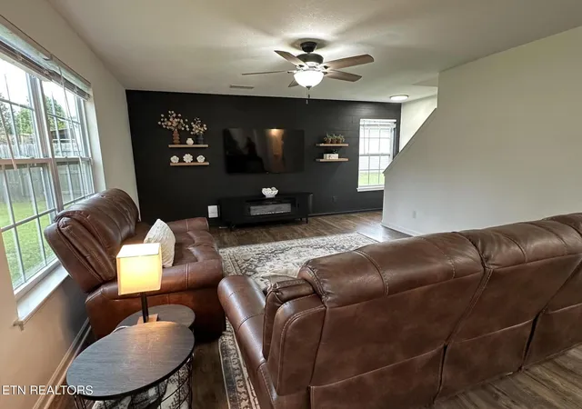 image of 819 Old Towne Loop Dr, Seymour, TN 37865 | MLS# 1350913