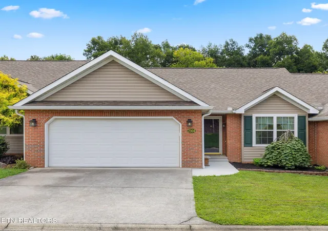 Photo 1 of Sale Pending at 7304 Brk Run Way, Knoxville, TN 37920 | MLS# 1351016 | Listing updated on 2026-09-16