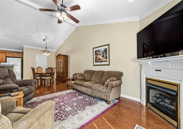 Photo 3 of Sale Pending at 7304 Brk Run Way, Knoxville, TN 37920 | MLS# 1351016 | Listing updated on 2026-09-16