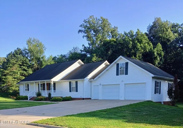 Photo 1 of Sale Pending at 190 Walnut Grv Rd, Greeneville, TN 37743 | MLS# 1351140 | Listing updated on 2026-09-08
