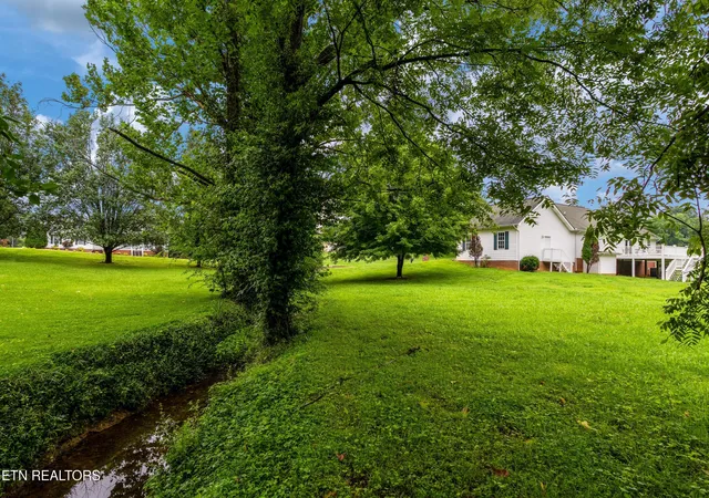 Photo 3 of Sale Pending at 190 Walnut Grv Rd, Greeneville, TN 37743 | MLS# 1351140 | Listing updated on 2026-09-08