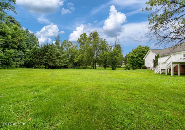 Photo 4 of Sale Pending at 190 Walnut Grv Rd, Greeneville, TN 37743 | MLS# 1351140 | Listing updated on 2026-09-08
