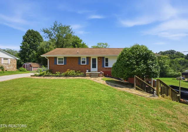 Photo 1 of Sale Pending at 1009 Patton Fry Rd, Kingston, TN 37763 | MLS# 1351642 | Listing updated on 2026-08-22