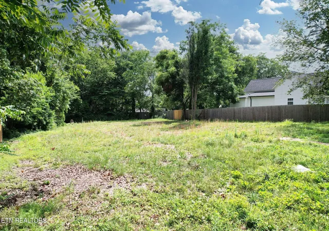 2nd image of 243 18th St, Cleveland, TN 37311 | MLS# 1350925