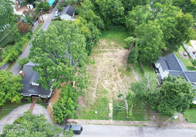Photo 3 of Sale Pending at 243 18th Street, Cleveland, TN 37311 | MLS# 1350925 | Listing updated on 2026-09-14