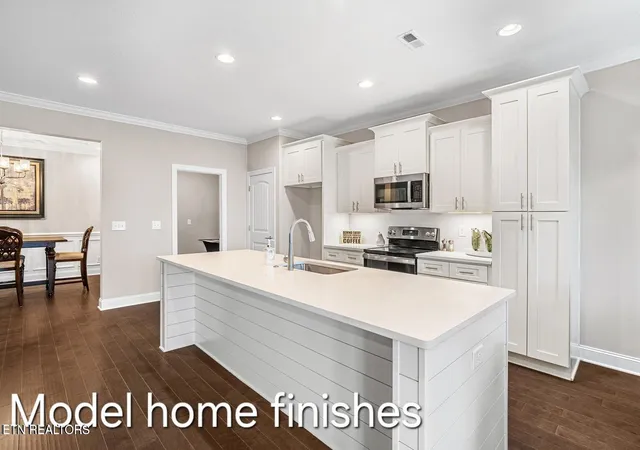 Photo 3 of Single family home for sale at 861 Levis Ridge Ln, Knoxville, TN 37918 | MLS# 1350922 | Listing updated on 2026-08-15