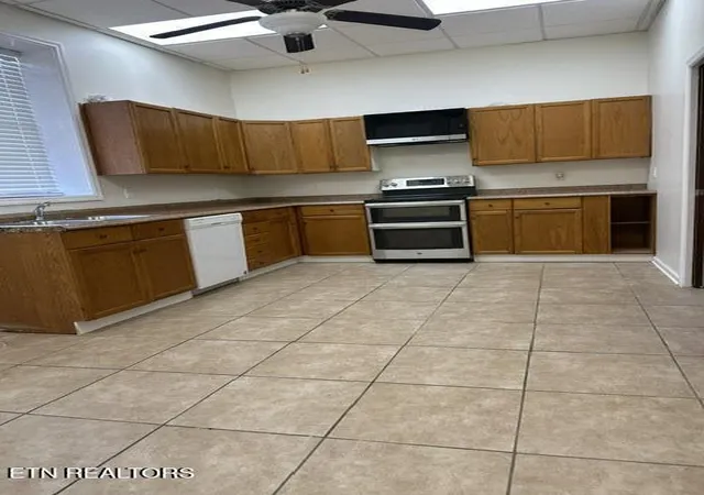 3rd image of 7001 Davis Ferry Rd, Loudon, TN 37774 | MLS# 1351006
