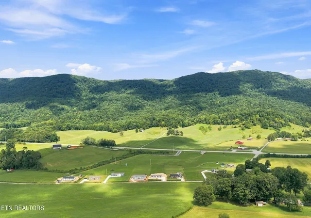 5th image of 2888 Old Hwy 63, Speedwell, TN 37870 | MLS# 1350985