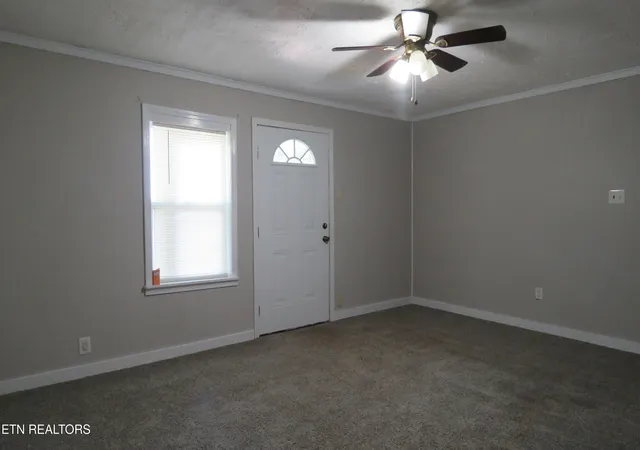2nd image of 14 Oak St, Sparta, TN 38583 | MLS# 1350947