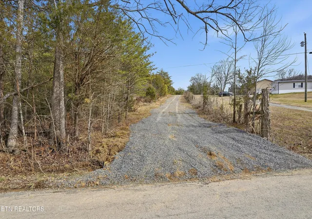 2nd image of 1518 Tom Mccall Rd, Maryville, TN 37801 | MLS# 1351004