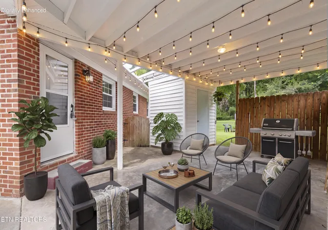 Photo 3 of Sale Pending at 515 Goldfinch Ave, Knoxville, TN 37920 | MLS# 1350969 | Listing updated on 2026-09-17