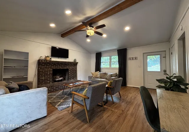 Photo 3 of Single family home for sale at 3606 Delrose Dr, Knoxville, TN 37914 | MLS# 1351870 | Listing updated on 2026-09-16