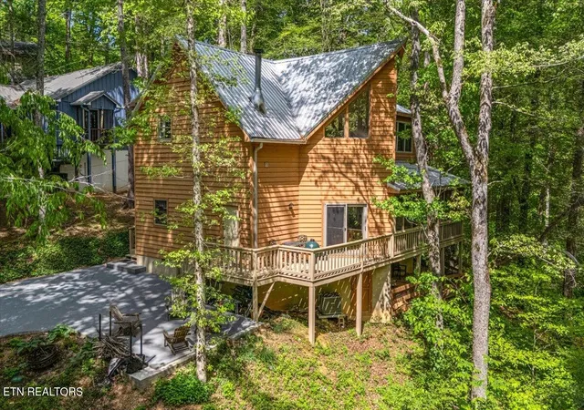 1st image of 102 Cutter Gap Rd, Townsend, TN 37882 | MLS# 1350974