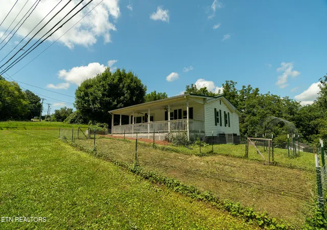 5th image of 2125 Harris Rd, Knoxville, TN 37924 | MLS# 1350979