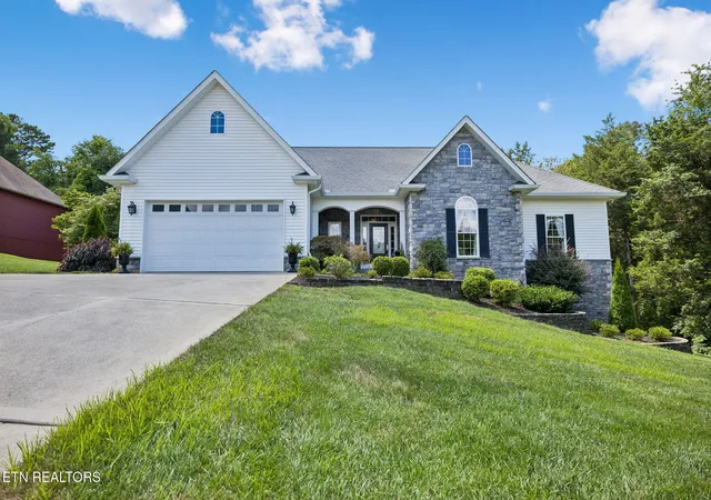 1st image of 102 Tahlequah Ln, Loudon, TN 37774 | MLS# 1351074