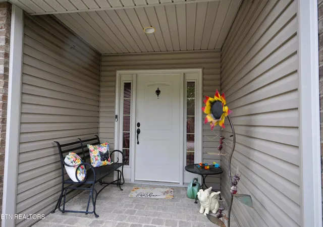 Photo 2 of Sale Pending at 6880 Harvest Grv Ln, Knoxville, TN 37918 | MLS# 1351042 | Listing updated on 2026-08-30