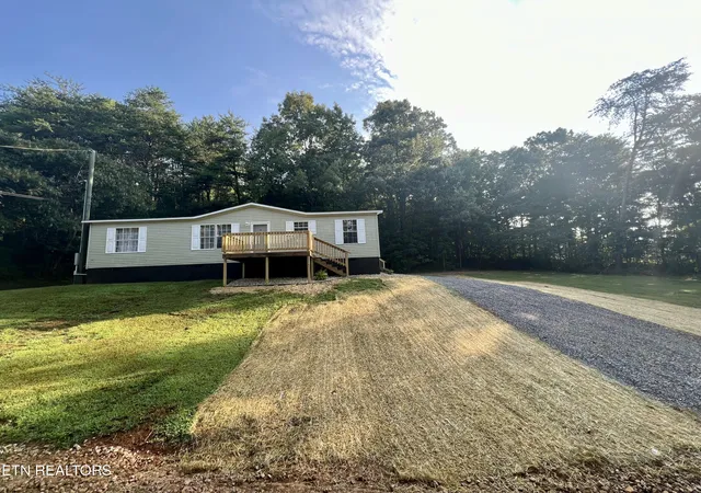 2nd image of 126 Sheppard Rd, Sweetwater, TN 37874 | MLS# 1351013